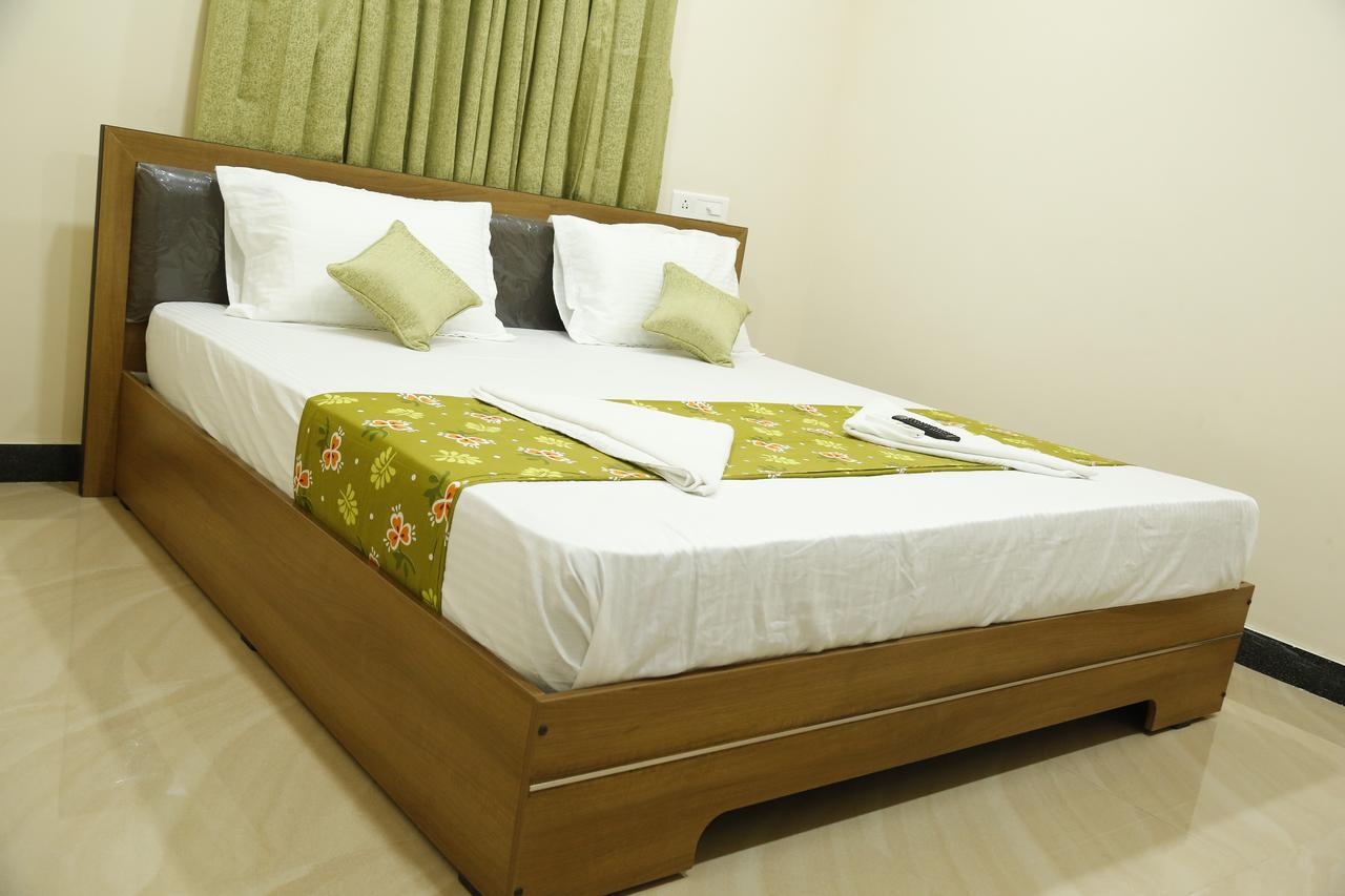 Hotel New Amirtham Inn Palani Eksteriør billede