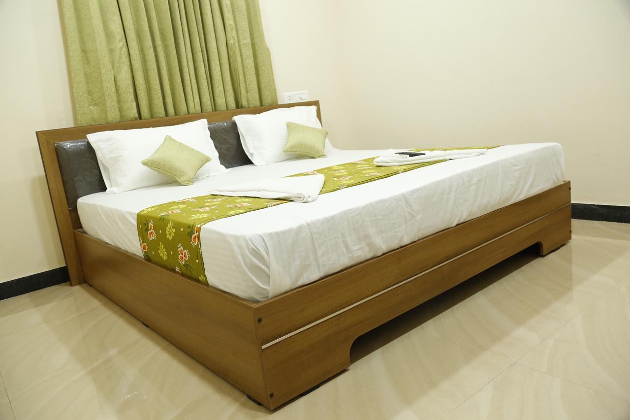 Hotel New Amirtham Inn Palani Eksteriør billede