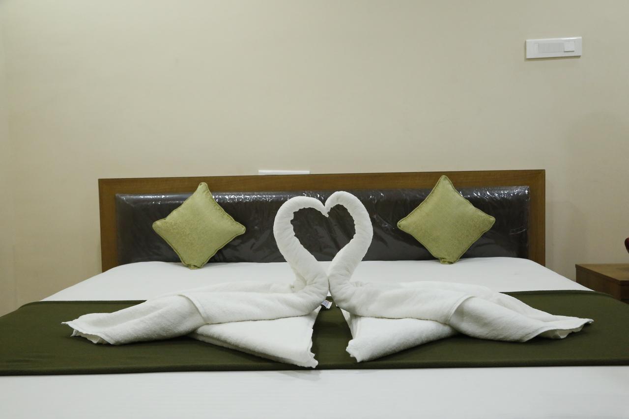 Hotel New Amirtham Inn Palani Eksteriør billede