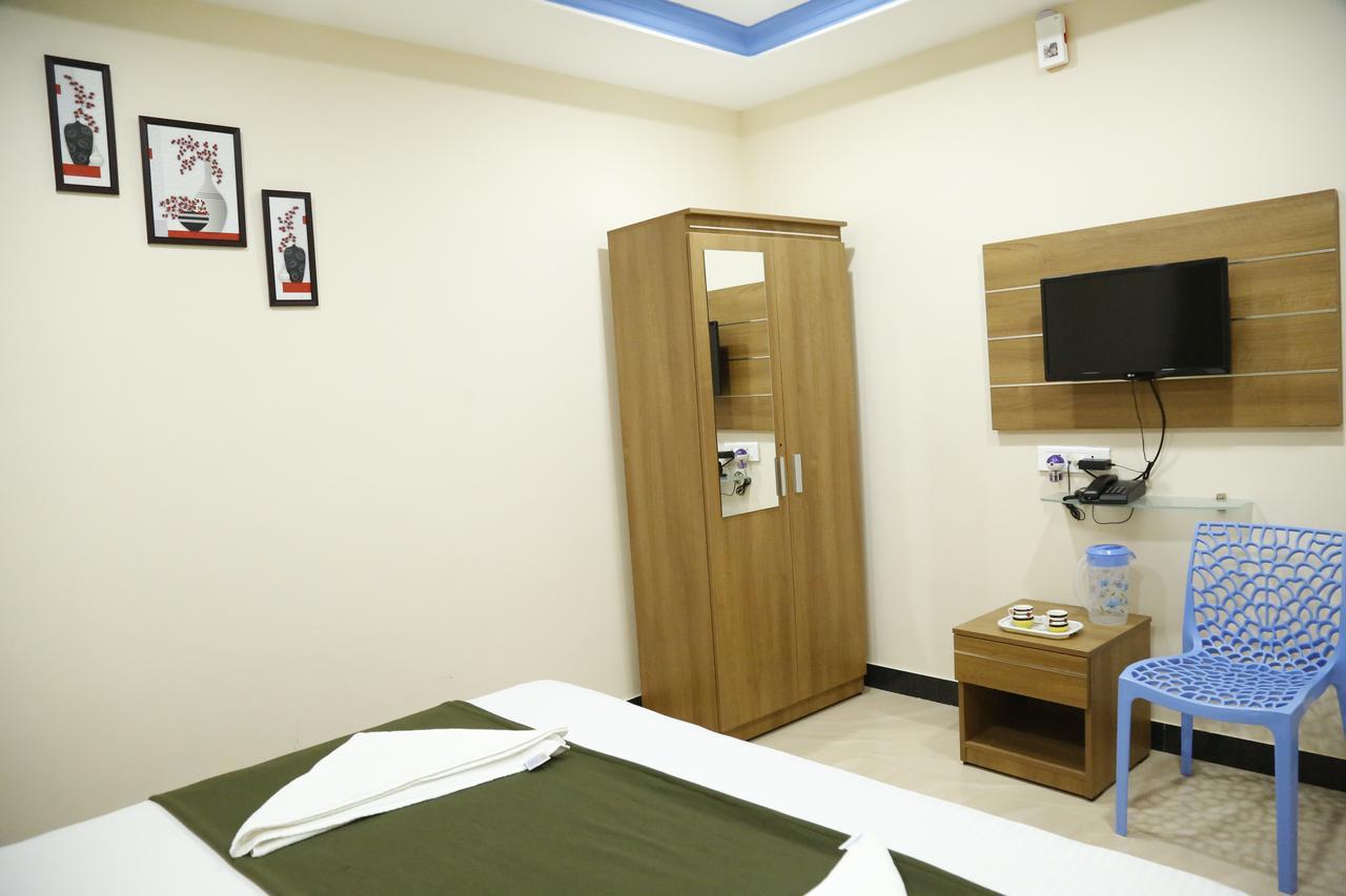 Hotel New Amirtham Inn Palani Eksteriør billede
