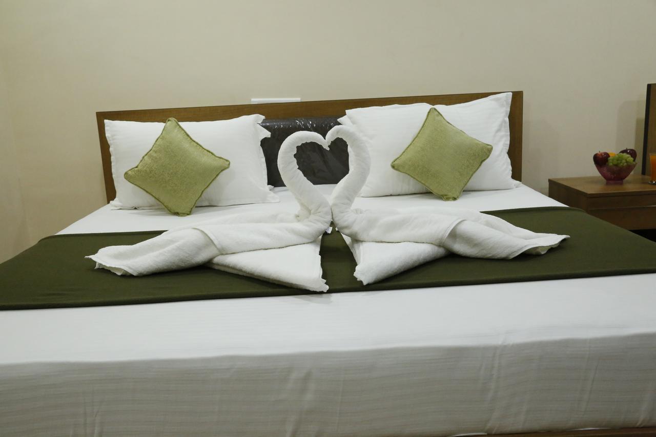 Hotel New Amirtham Inn Palani Eksteriør billede